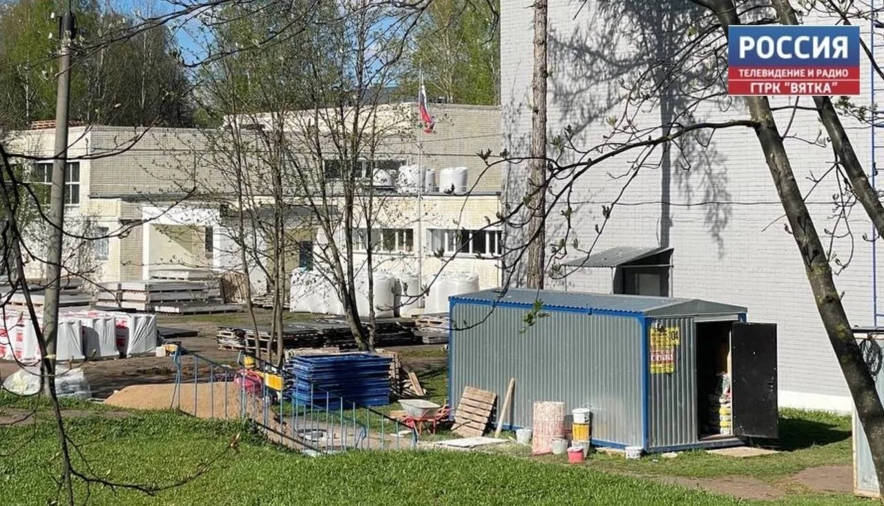 Школы Кирова, где идет ремонт, планируют подготовить к 1 сентября 

В Кировской области по нацпроект