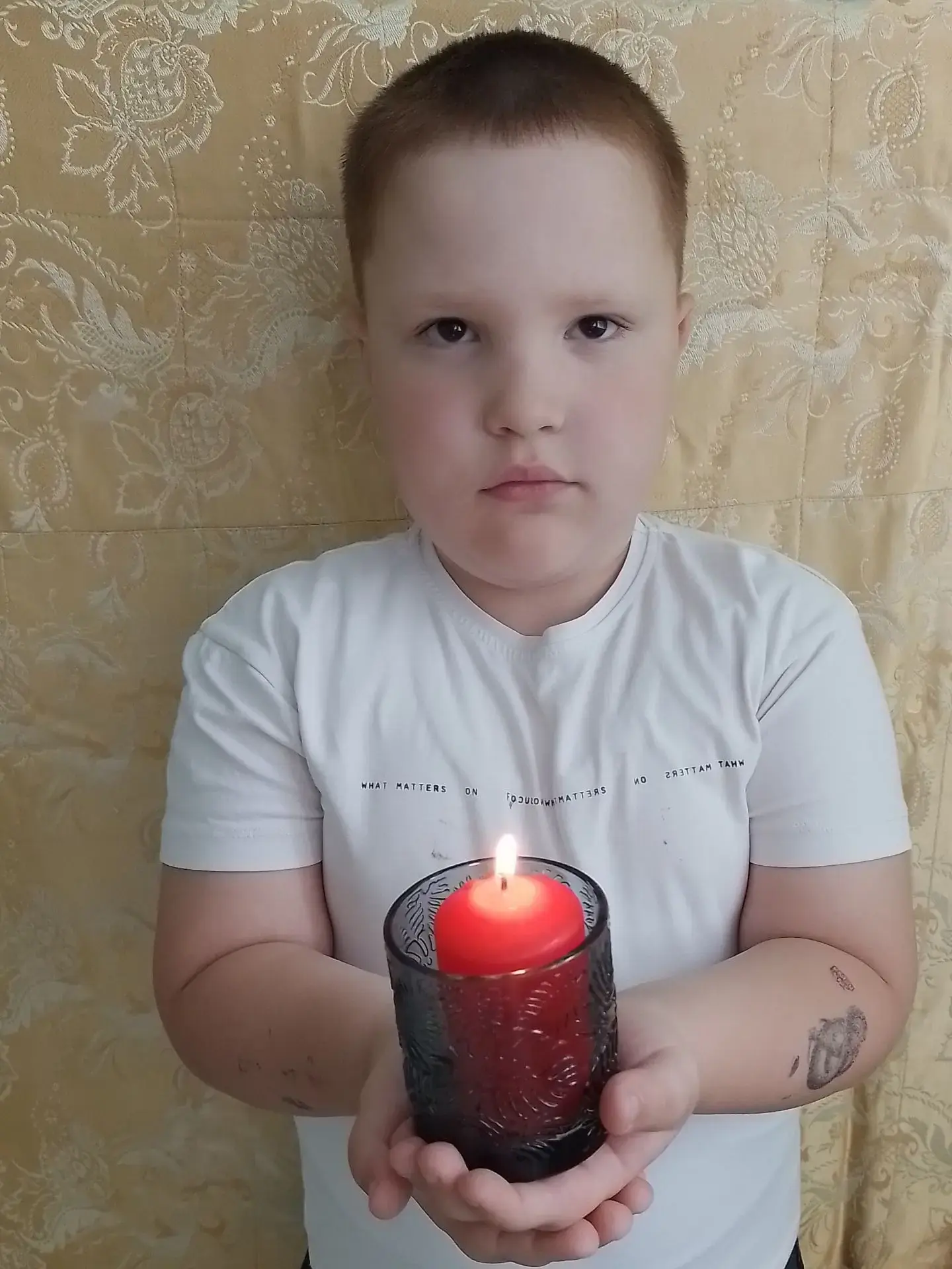 Наши воспитанники приняли участие в акции «Свеча памяти» ко Дню памяти и скорби. Ребята зажгли свечи