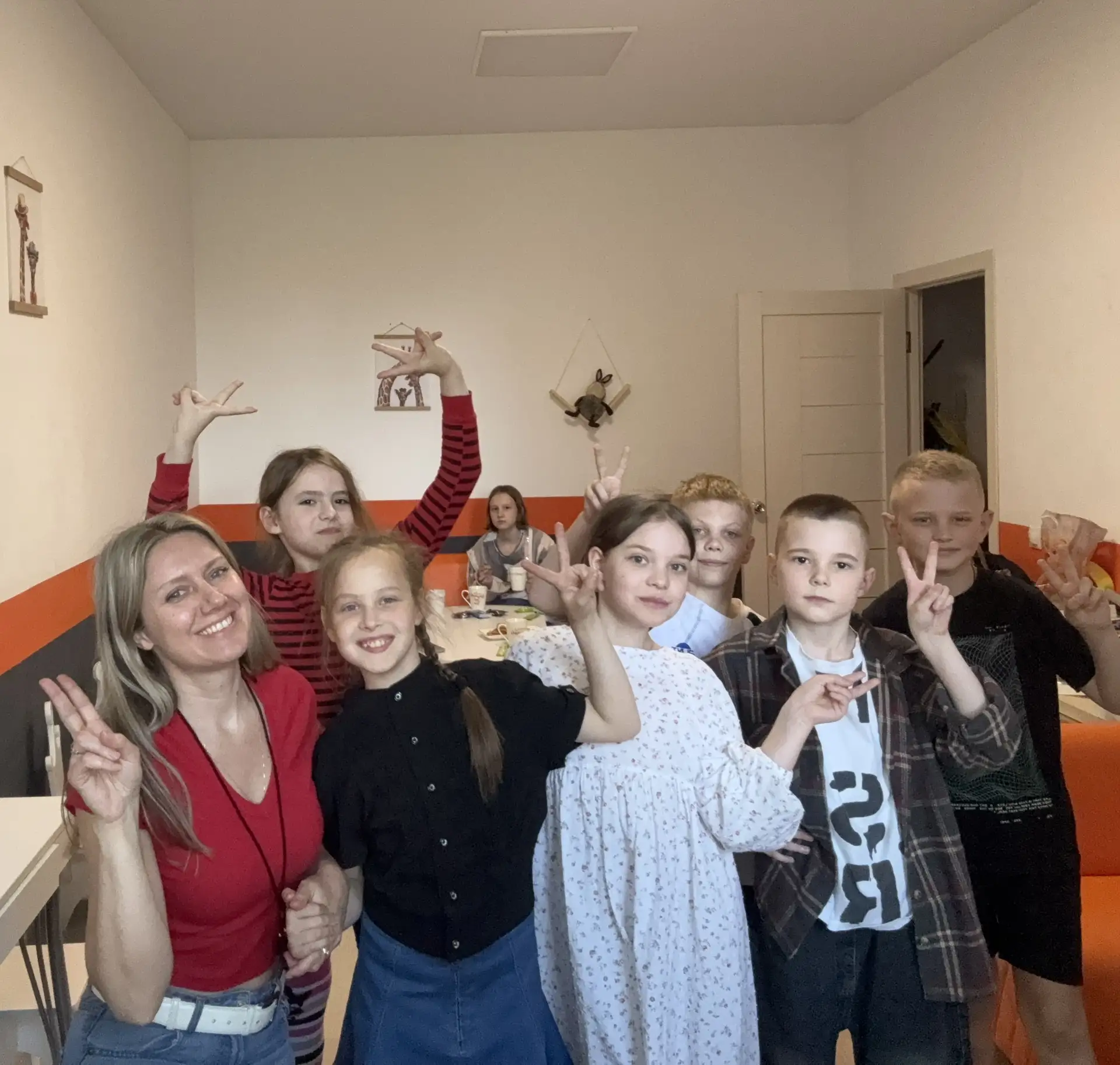 Для меня всегда очень грустно расставаться …