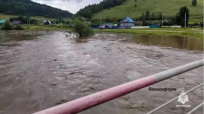 ‼️Асҡын районының Үршиҙе ауылында 16 йорт эргәһе биләмәһен һыу баҫҡан.