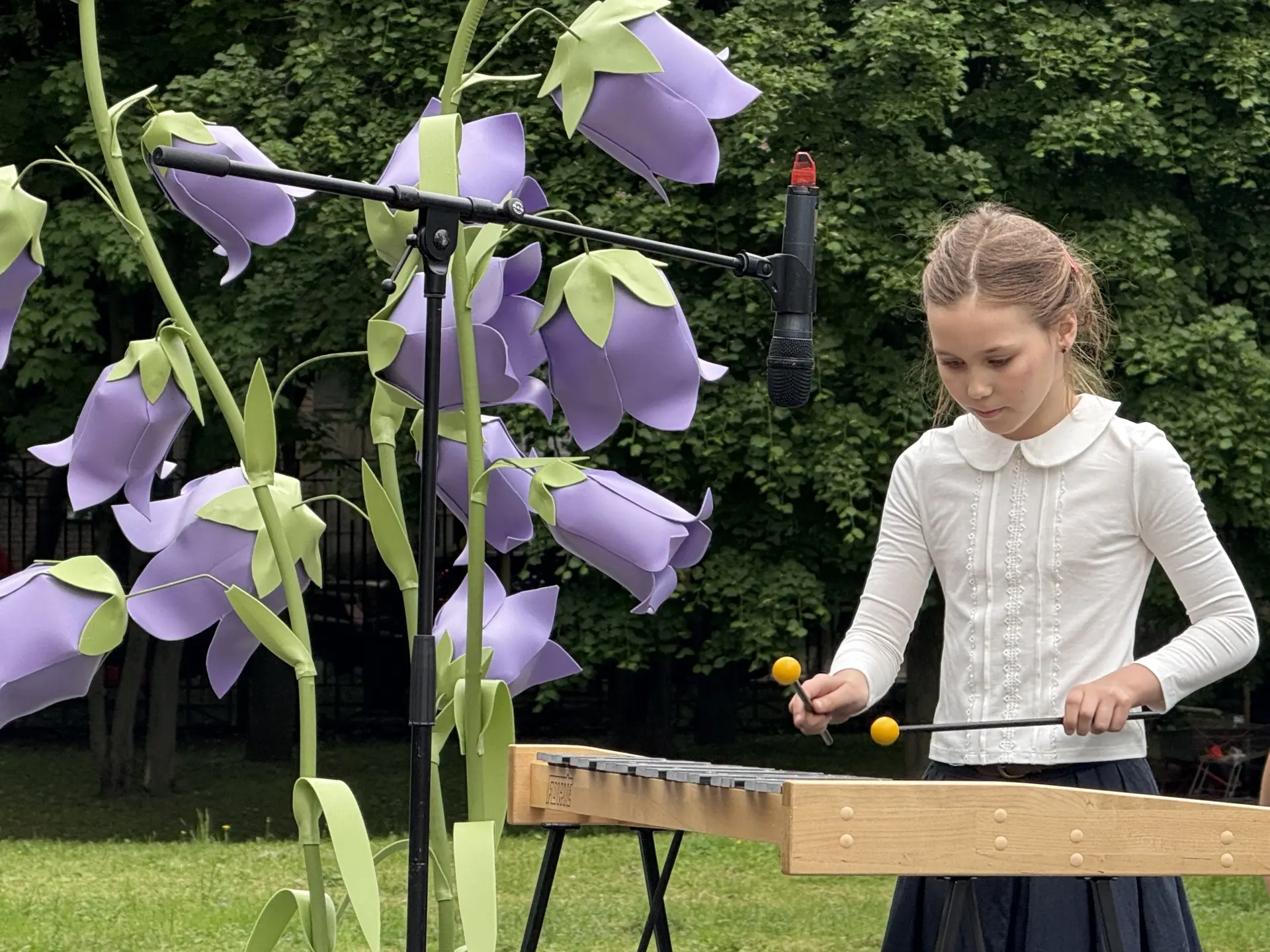 🌸 «Майский вальс» под открытым небом: концерт Школьной детской филармонии 🎶  21 мая школьный стадион