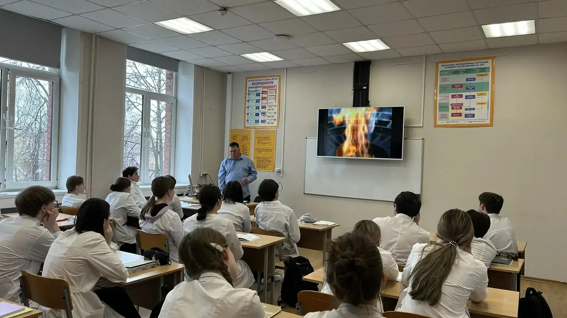 Урок мужества в МК № 7: память, которая объединяет  10 апреля в колледже прошёл особенный урок мужес