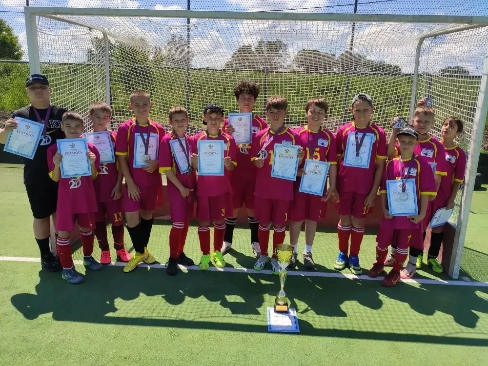 🏑 Поздравляем команду СШ «Аллигатор» с серебряным призёром Первенства Краснодарского края по хоккею