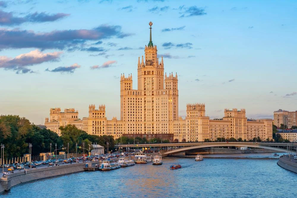 ☀️ Предстоящие выходные в Москве станут лучшими за всё лето, — синоптик Тишковец 

В столице будет с