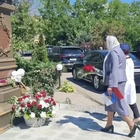 В день памяти святителя Луки, архиепископа Крымского состоялось награждение саратовских медиков

Цер