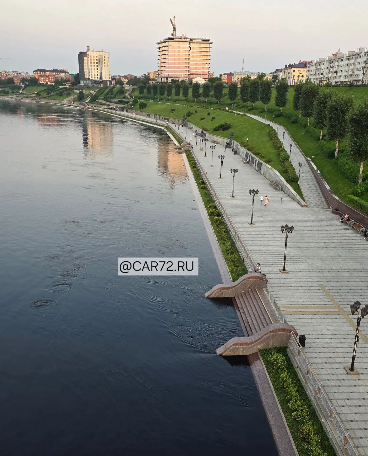 Всего на +3см поднялся уровень воды в Туре за прошедшие сутки. (Уровень 889 см)
Очевидно, что пик па