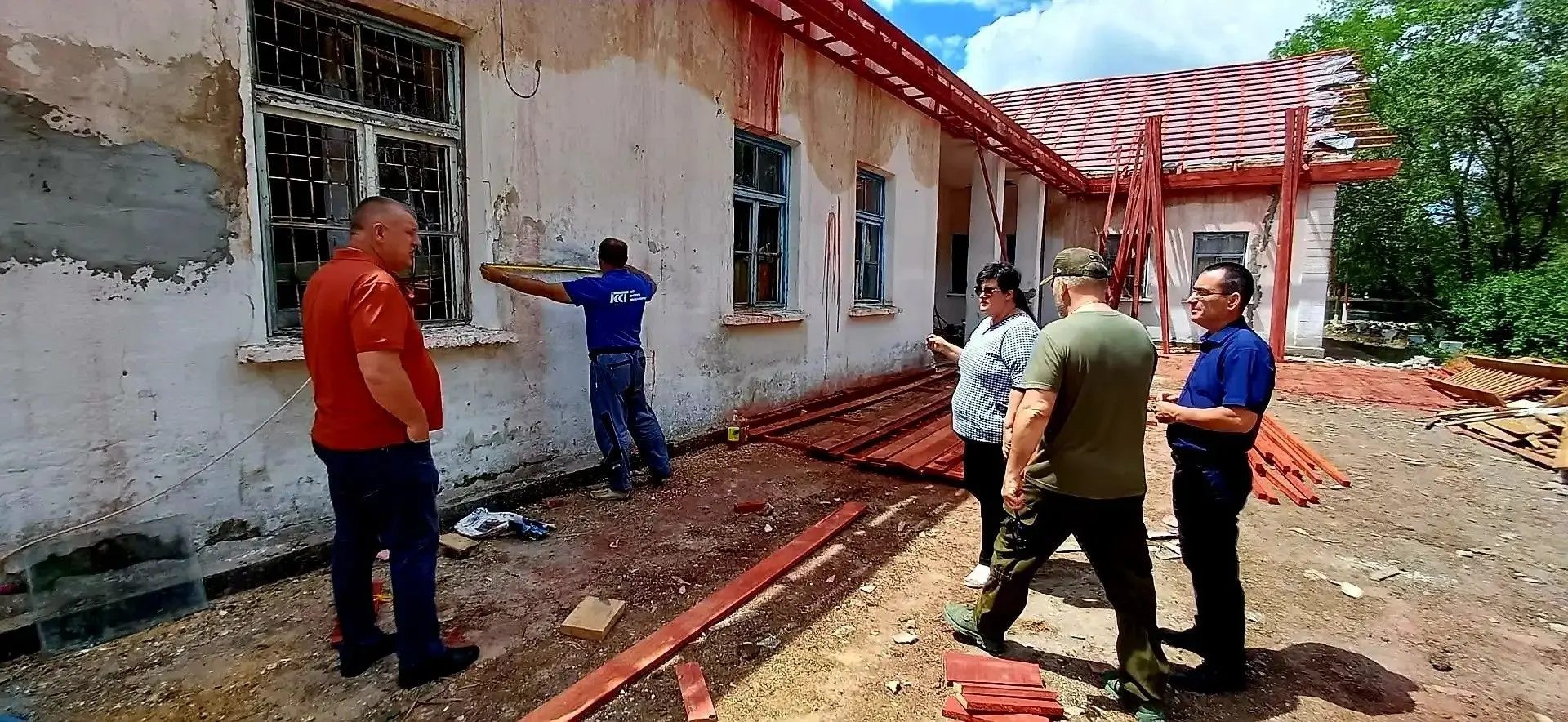 Заместитель главы администрации Джанкойского района Юлия Думак совместно с заведующим сектором по ме