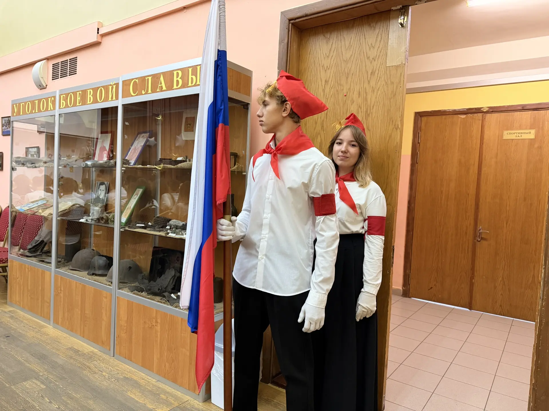 🇷🇺Сегодня неделя в Дубковском отделении традиционно стартовала с торжественной линейк...
