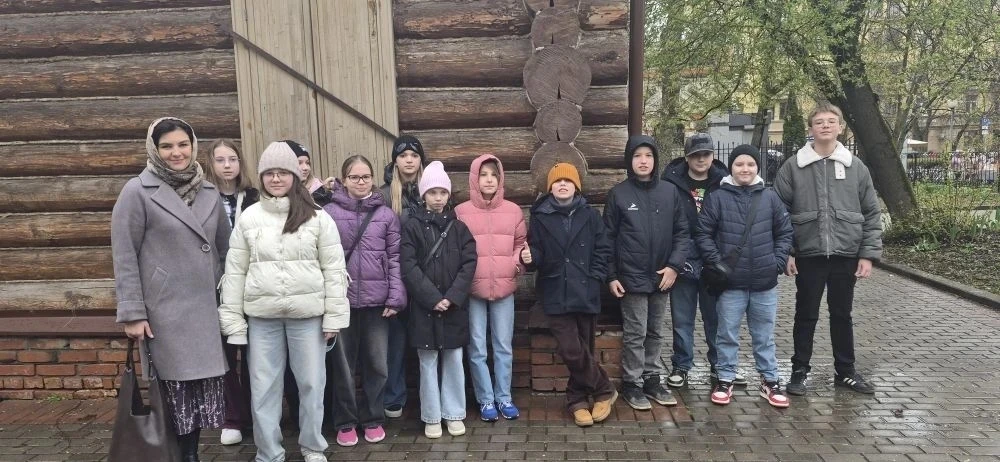Москва и москвичи  Экскурсия в прошлое 11 апреля ученики 5-Г класса побывали в музее-панораме "Бород
