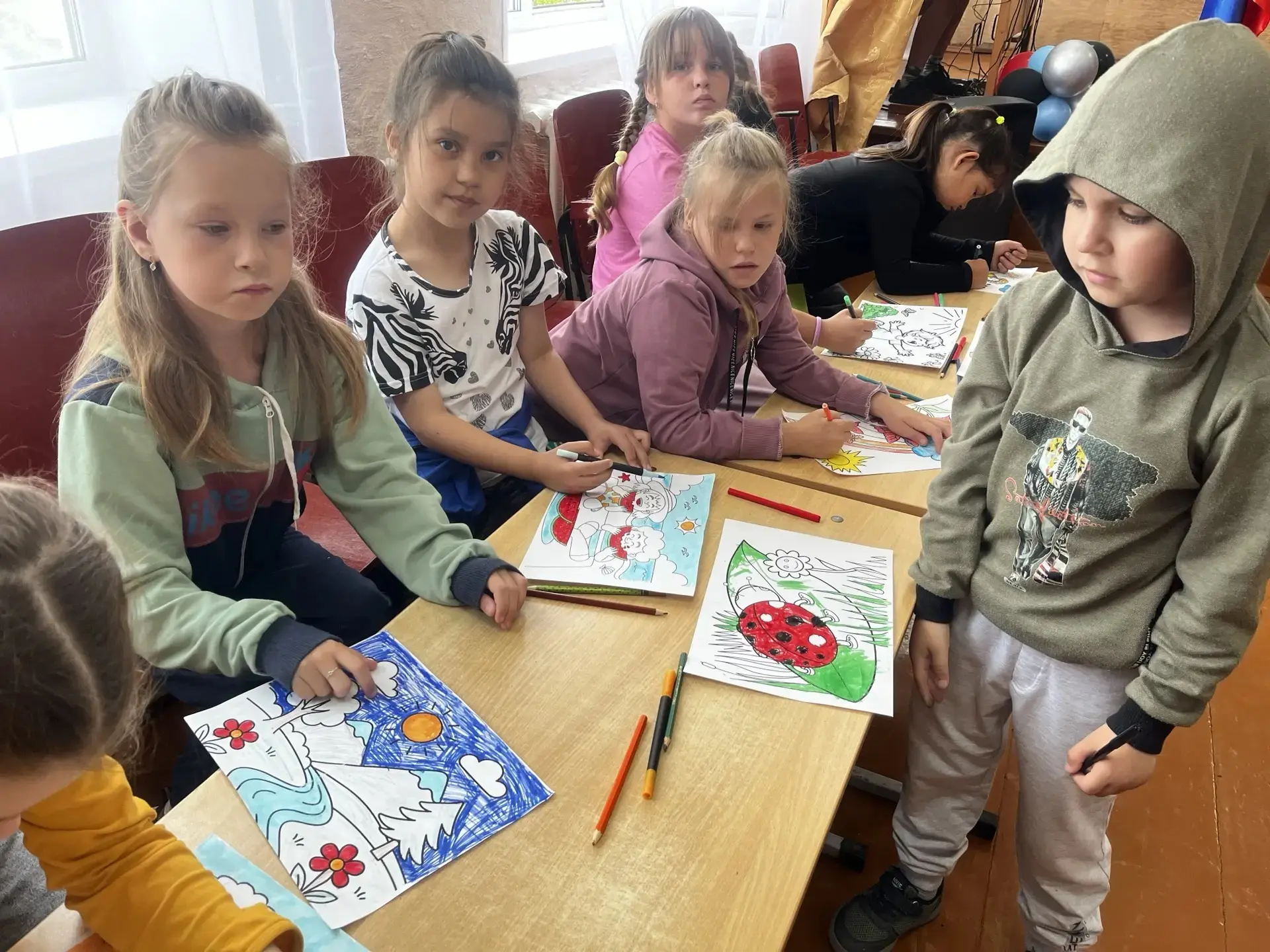 Краски лета: в лагере прошёл насыщенный творческий день ☀️🎨🌈