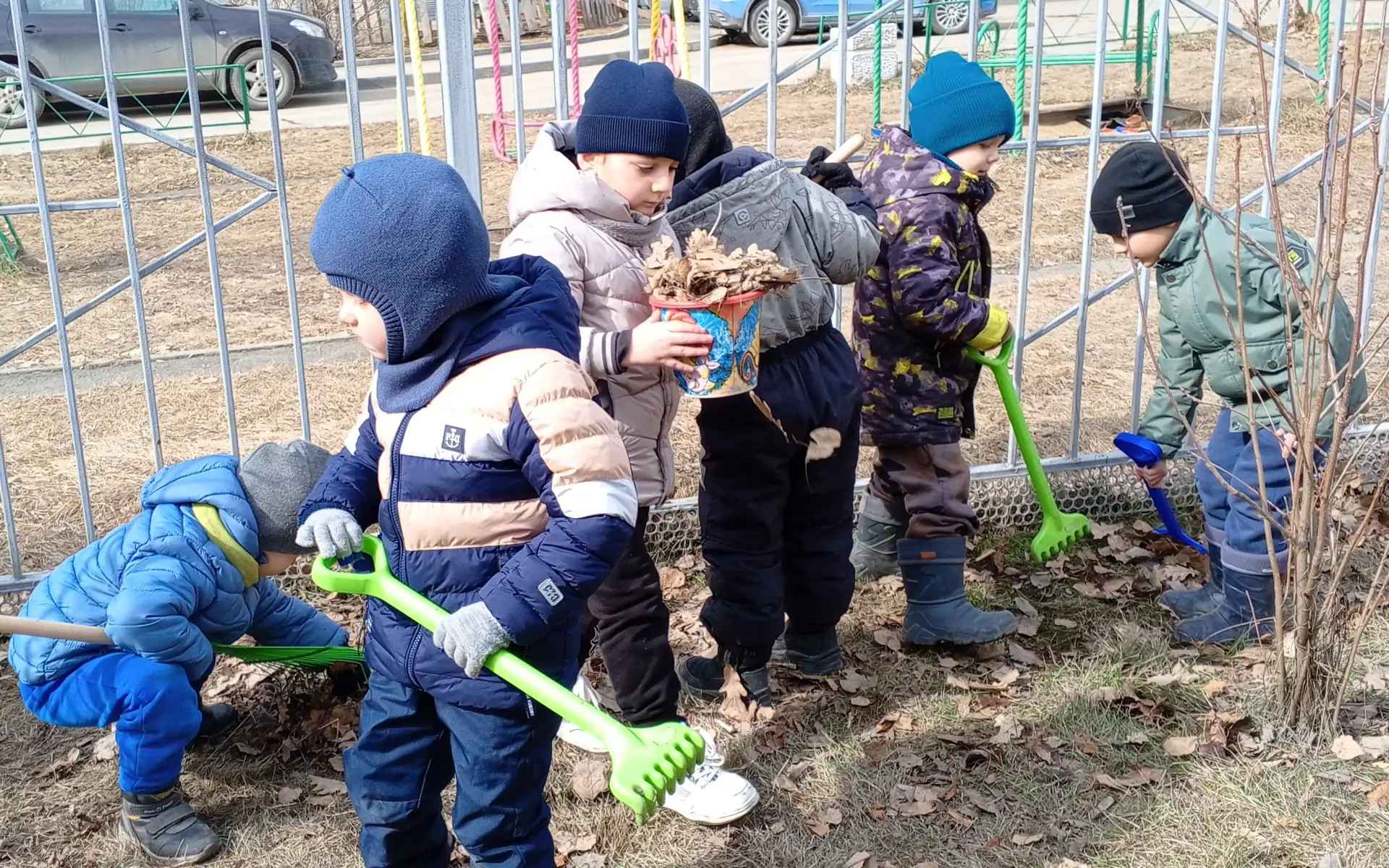 🌿 Май — месяц добрых дел: «Мир, Труд, Май» в нашем детском саду!
