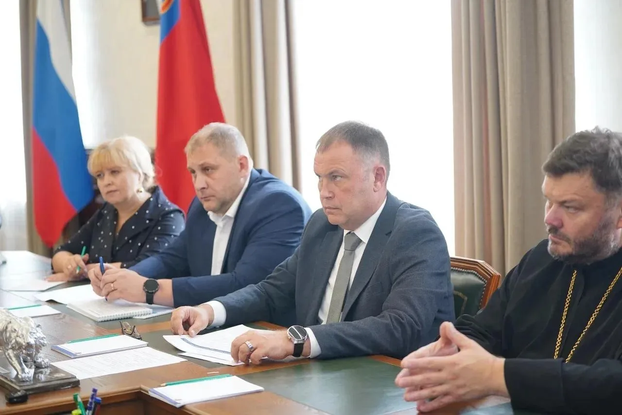 В Кузбассе обсудили будущее России   

Вчера в Кемеровском государственном университете состоялась в