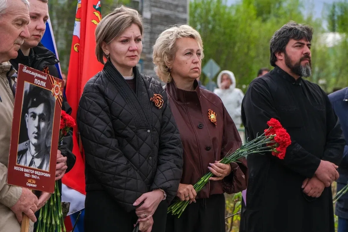 Он вчера не вернулся из боя...  Простые парни, слава которых бессмертна. 14 фотографий, а рядом имен