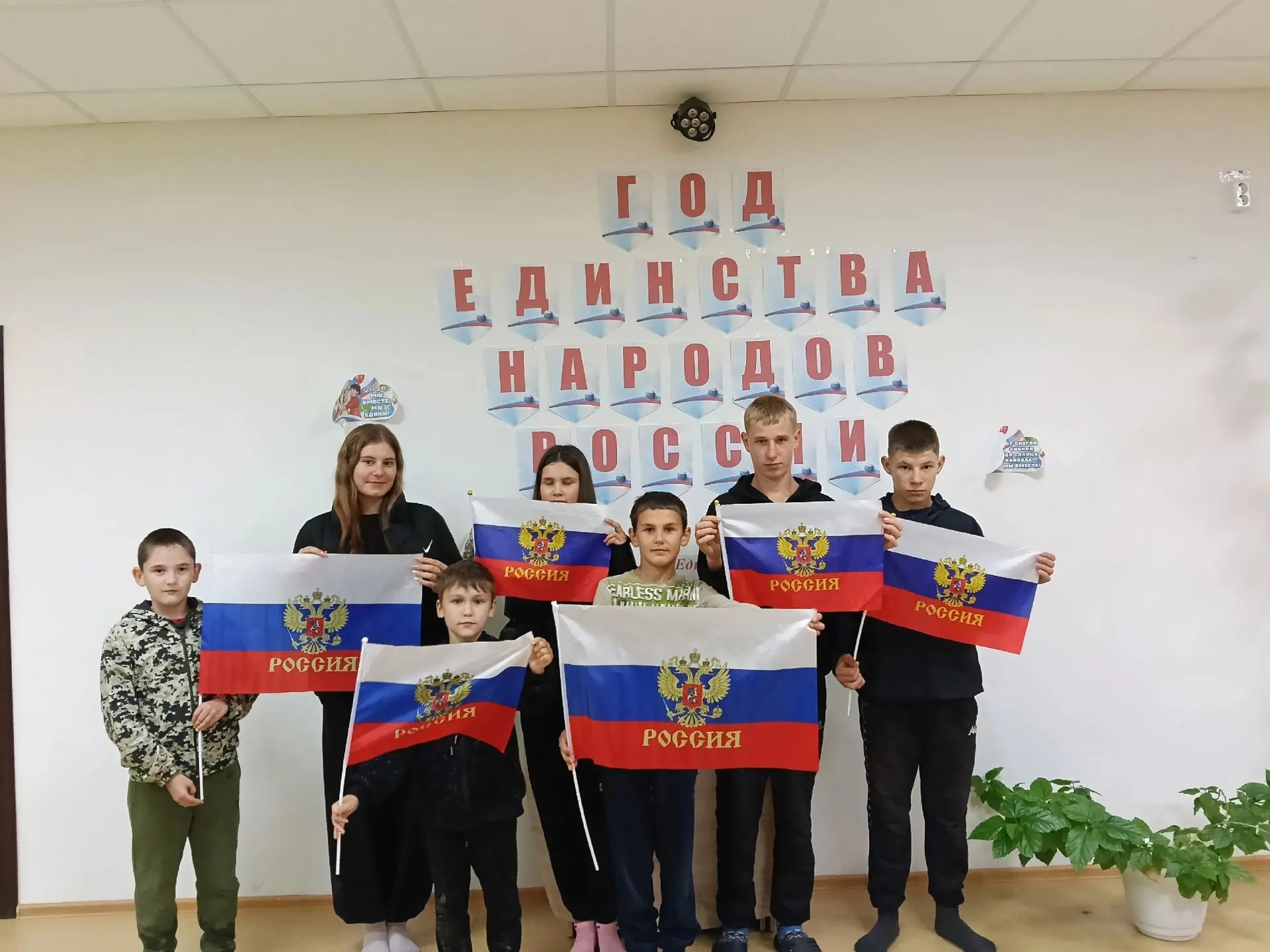На дворовой площадке села Малиновка прошло личное первенство по бадминтону🏸, посвященн...