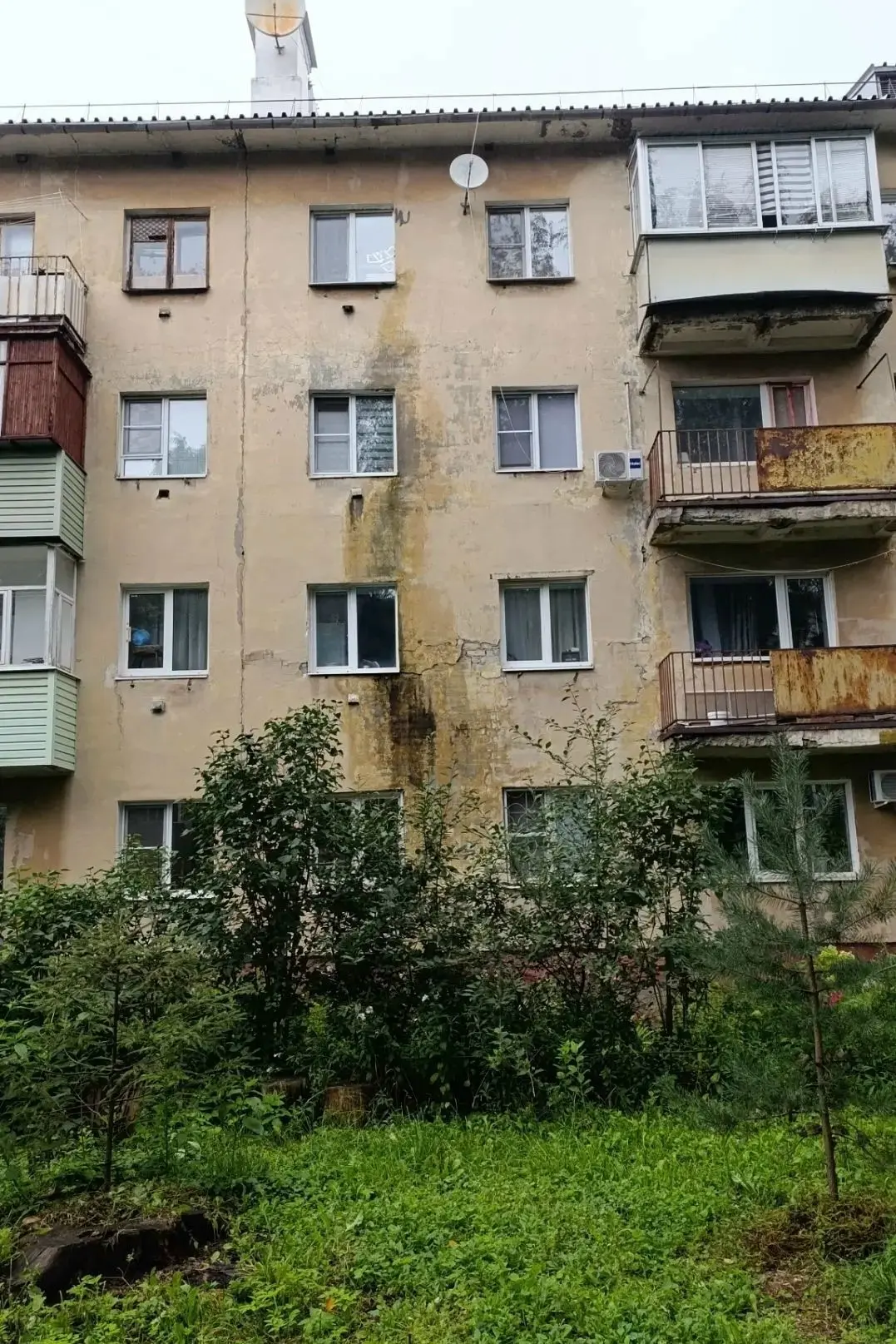 Здравствуйте. Прошу, пожалуйста, помочь в решении вопроса по мокрому фасаду по адресу: ...