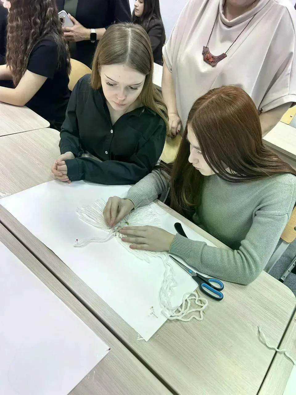 Прикоснись к профессии.  В рамках профессиональных проб "Прикоснись к профессии" ученики 8А класса п