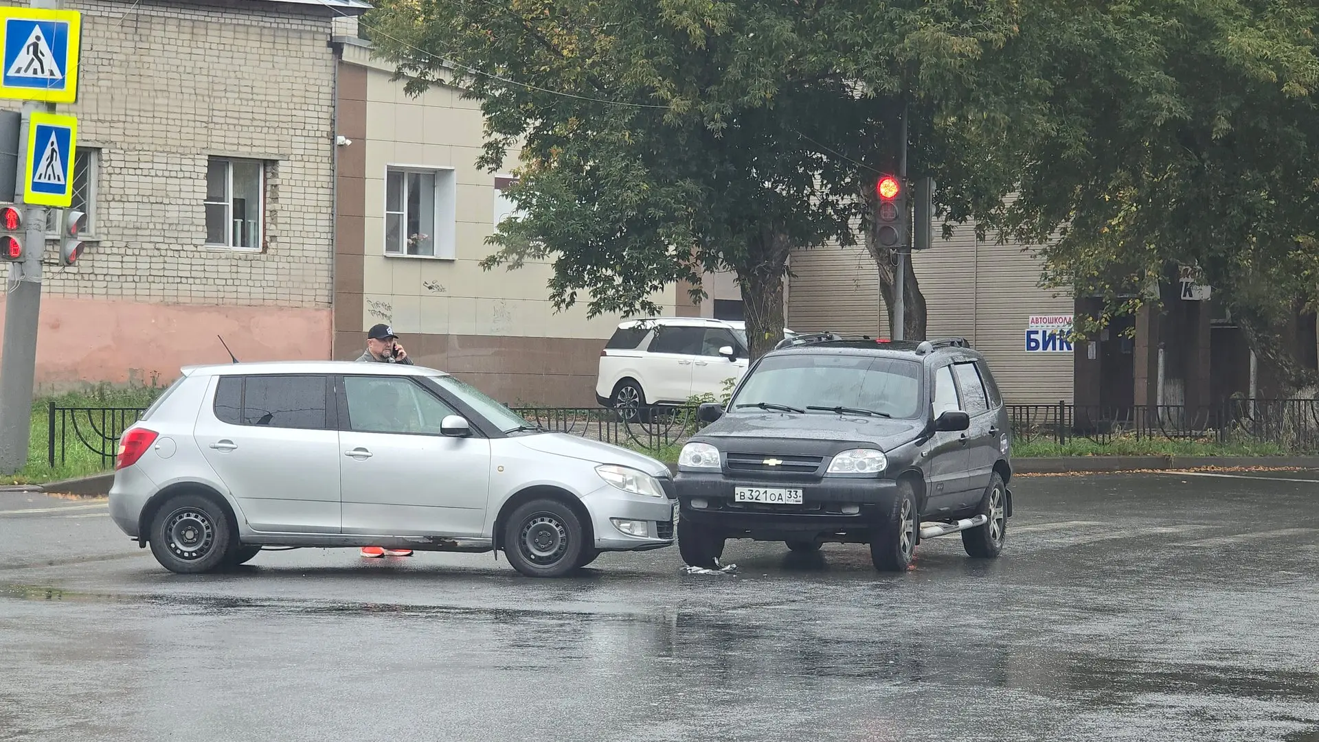 💥🚗 «Не поделили перекресток»: ДТП возле Владимирской церкви