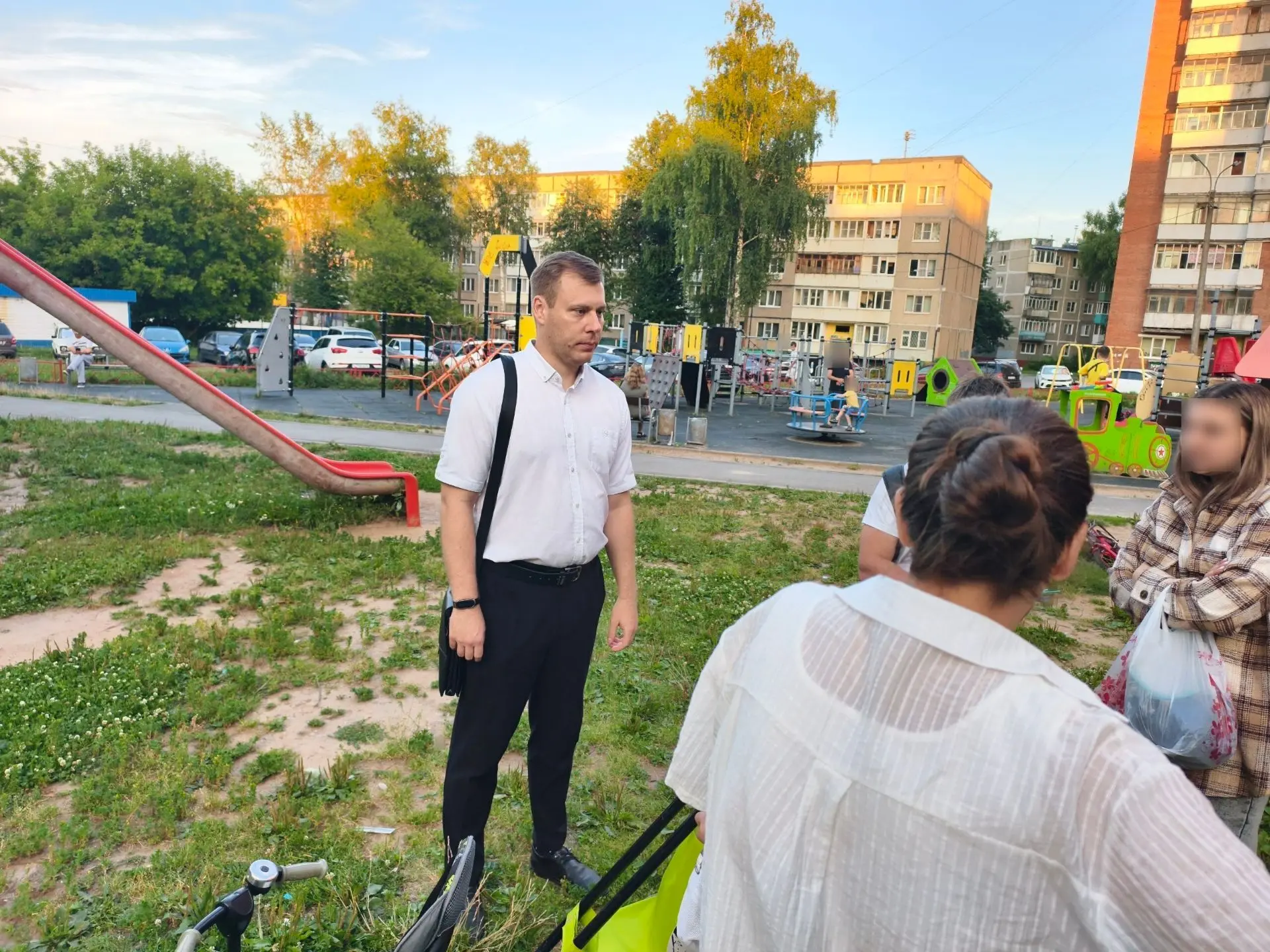ВЫХОД В ОКРУГ. ВСТРЕЧА С ЖИТЕЛЯМИ