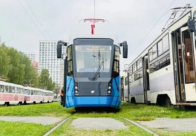 Новый трамвай начали тестировать в Екатеринбурге