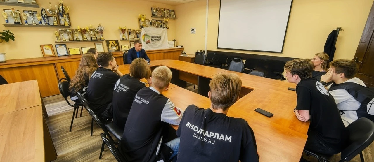 На прошлой неделе, 24 июля, глава управы Николай Сергеевич Комиссаров провел рабочую встречу с актив