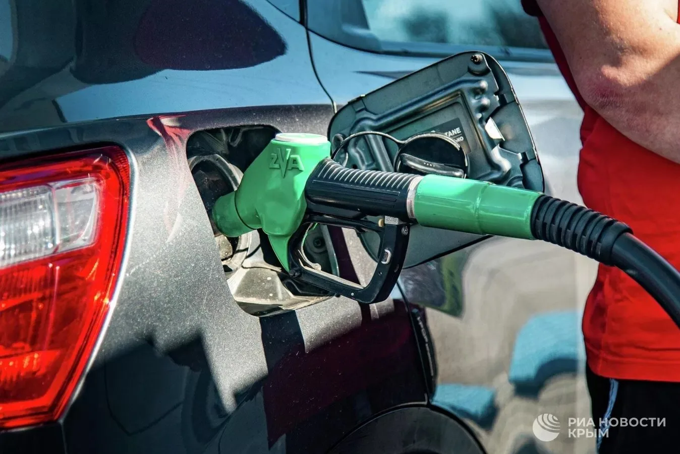 ⛽️ На 16 АЗС в Севастополе есть топливо в свободной продаже.

Об этом сообщил губернатор Михаил Разв