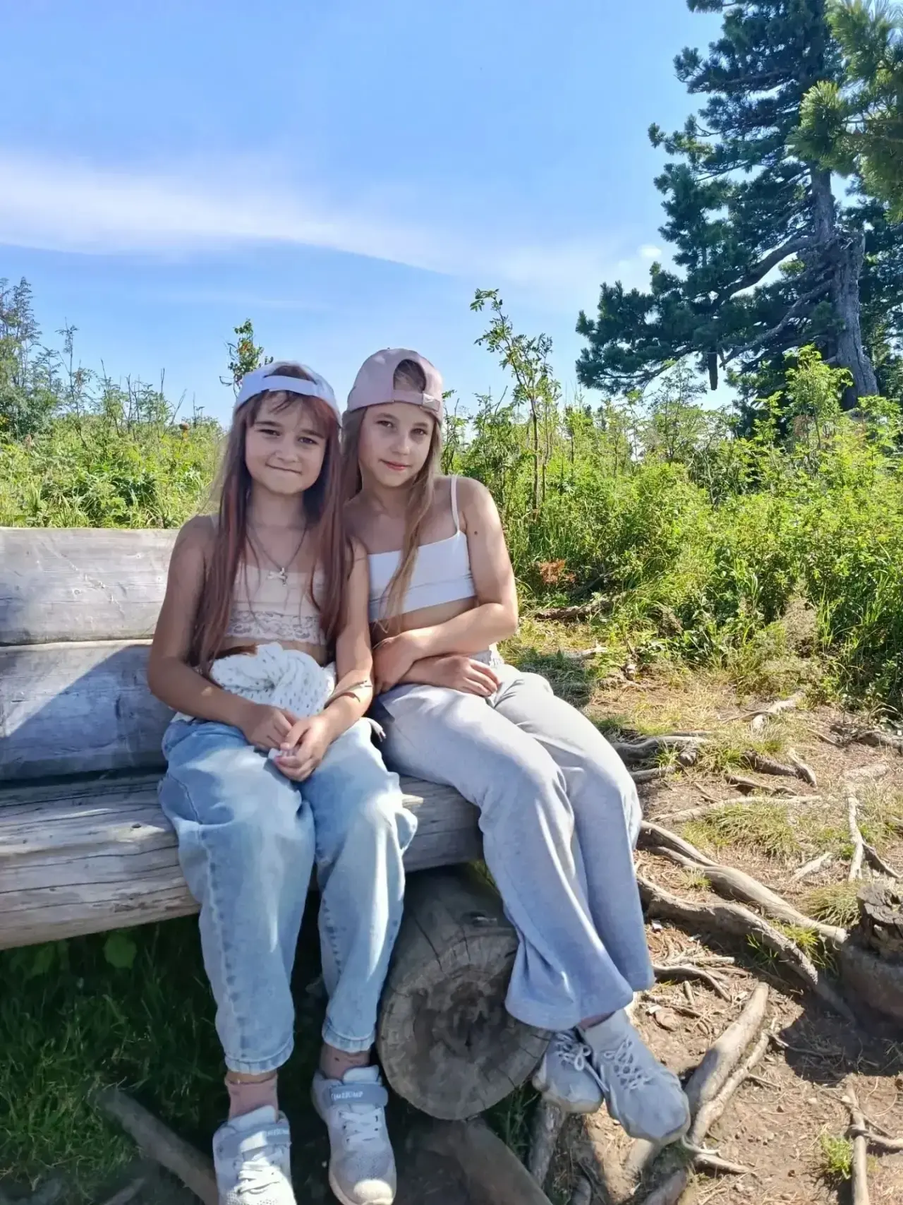 ☀️ Летние приключения: Кира Гартэ и Наташа Литвиненко в Шерегеше! ☀️

Подружки-отличницы Кира Гартэ 