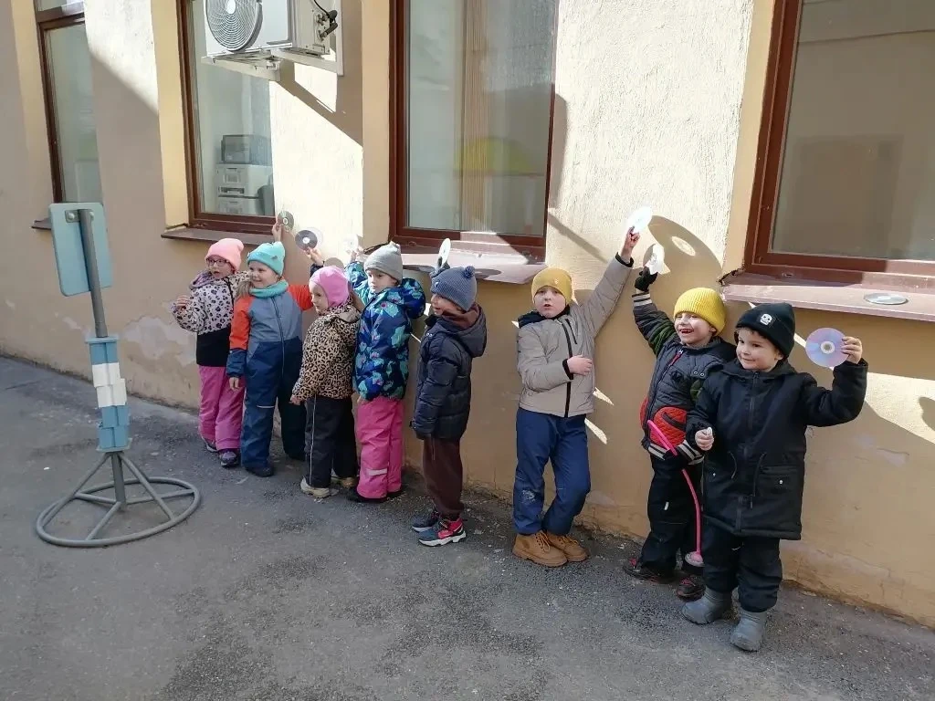📎На этой неделе в Петербурге было замечено солнце! Ребята поймали этот радостный момен...