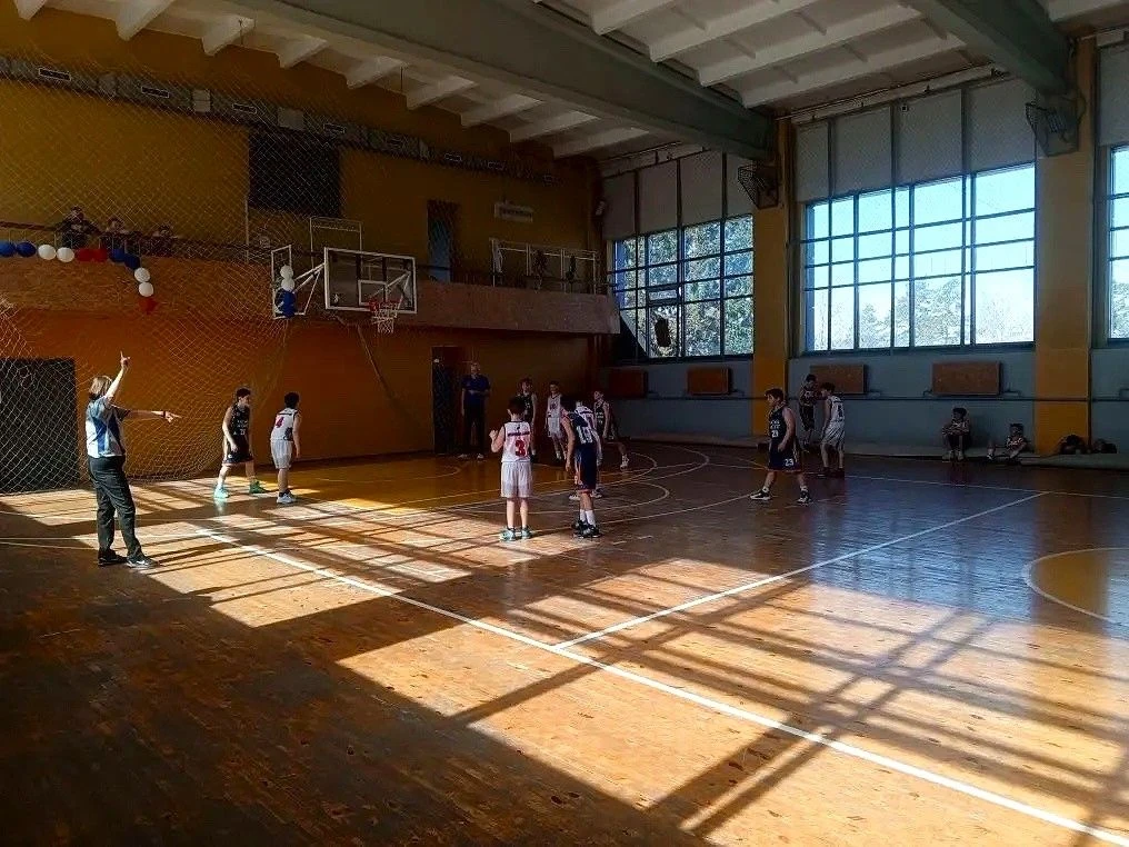🏀Итоги турнира памяти Льва Геннадьевича Панаева  В нашем городе прошел турнир по баскетболу, посвяще