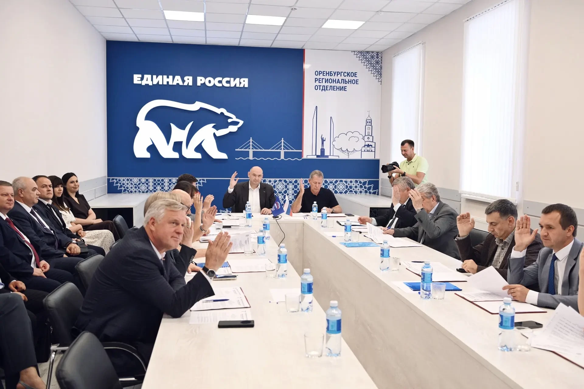 Губернатор Евгений Солнцев возглавит список «Единой России» на выборах в областной парламент
 
Сегод