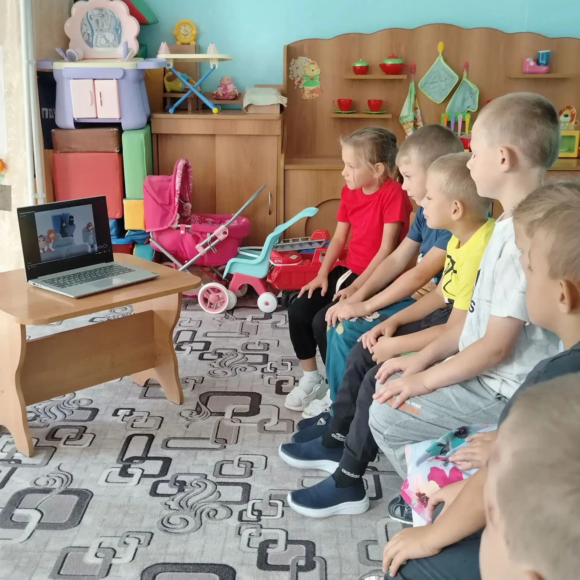 Сегодня в подготовительной группе прошли мероприятия ко Дню солидарности в борьбе с тер...
