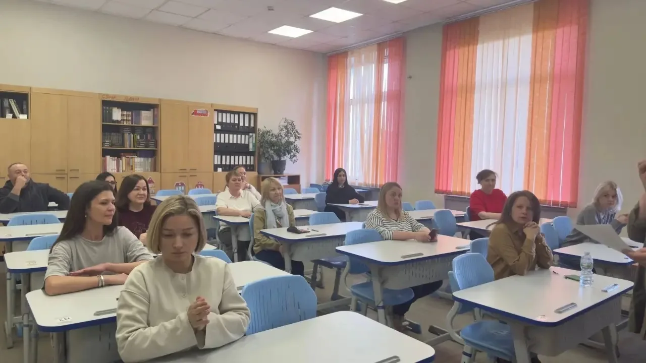 🇷🇺 Всероссийская акция «Сдаём вместе. День сдачи ЕГЭ с родителями»  В школе прошла Всероссийская акц