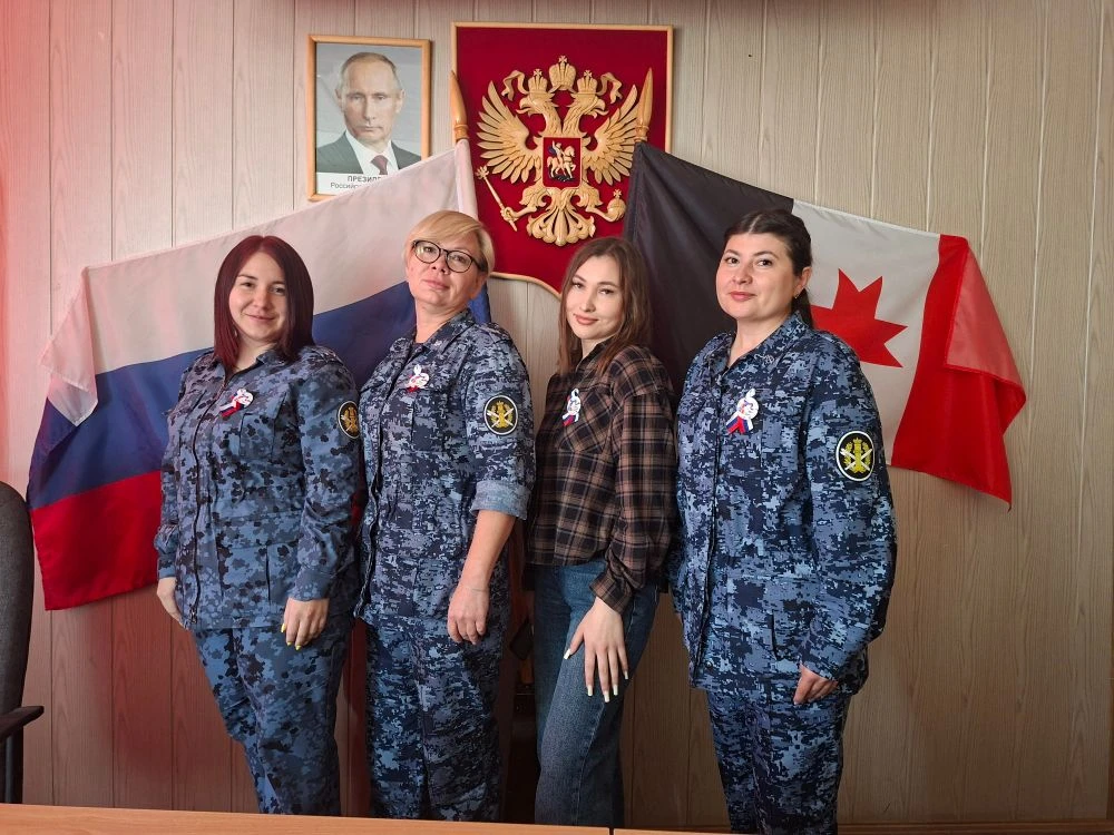 ✅Всероссийскую патриотическую акцию «Цвета Родины» поддержали сотрудники УФСИН России п...