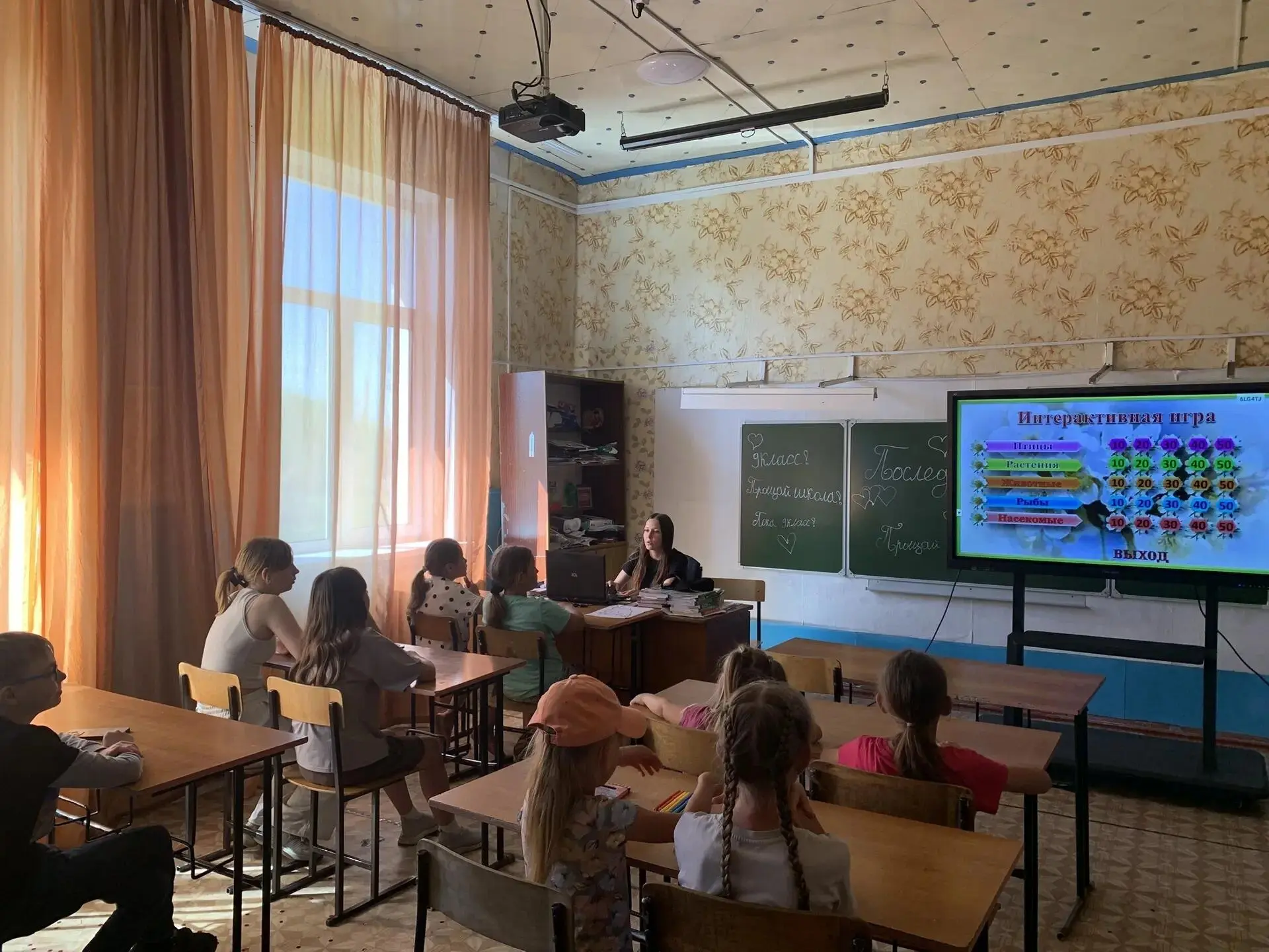 9 июня, в день «Любители природы» профильной смены «Зелёная веточка России», было интер...