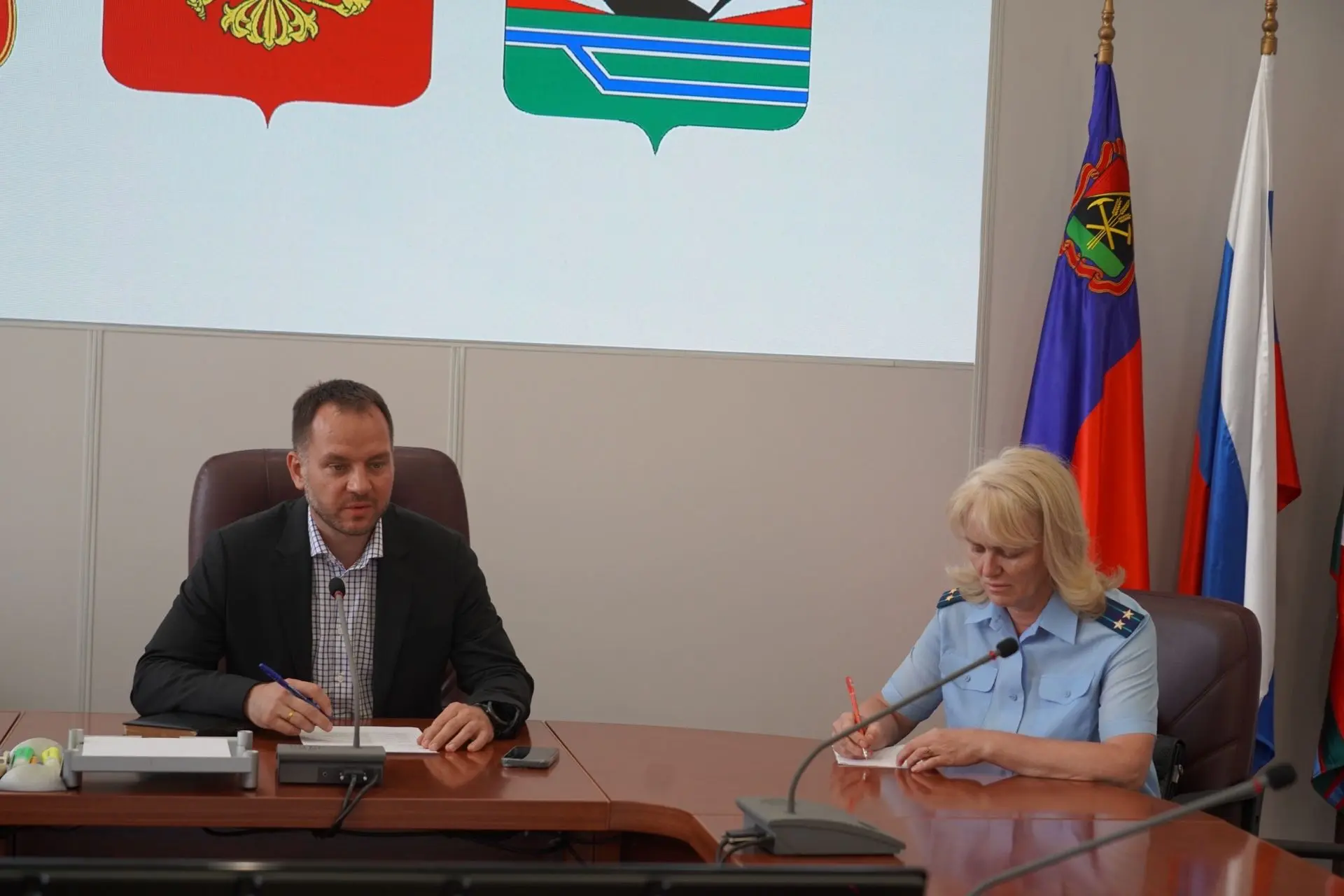 Глава Междуреченского городского округа обратился к горожанам.