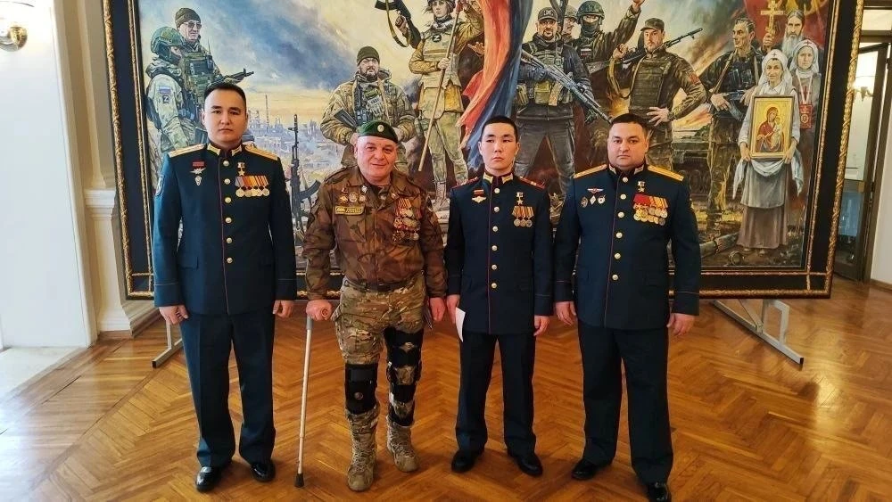 Изображение 1 к публикации «Повёрнутые на войне»