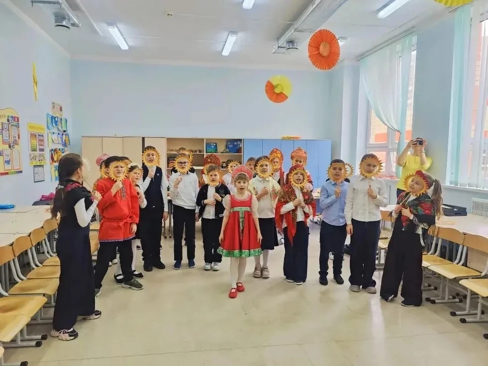 🥞 Масленичный финал: пятница в школе прошла с размахом! ☀️  Пятница стала ярким завершающим аккордом