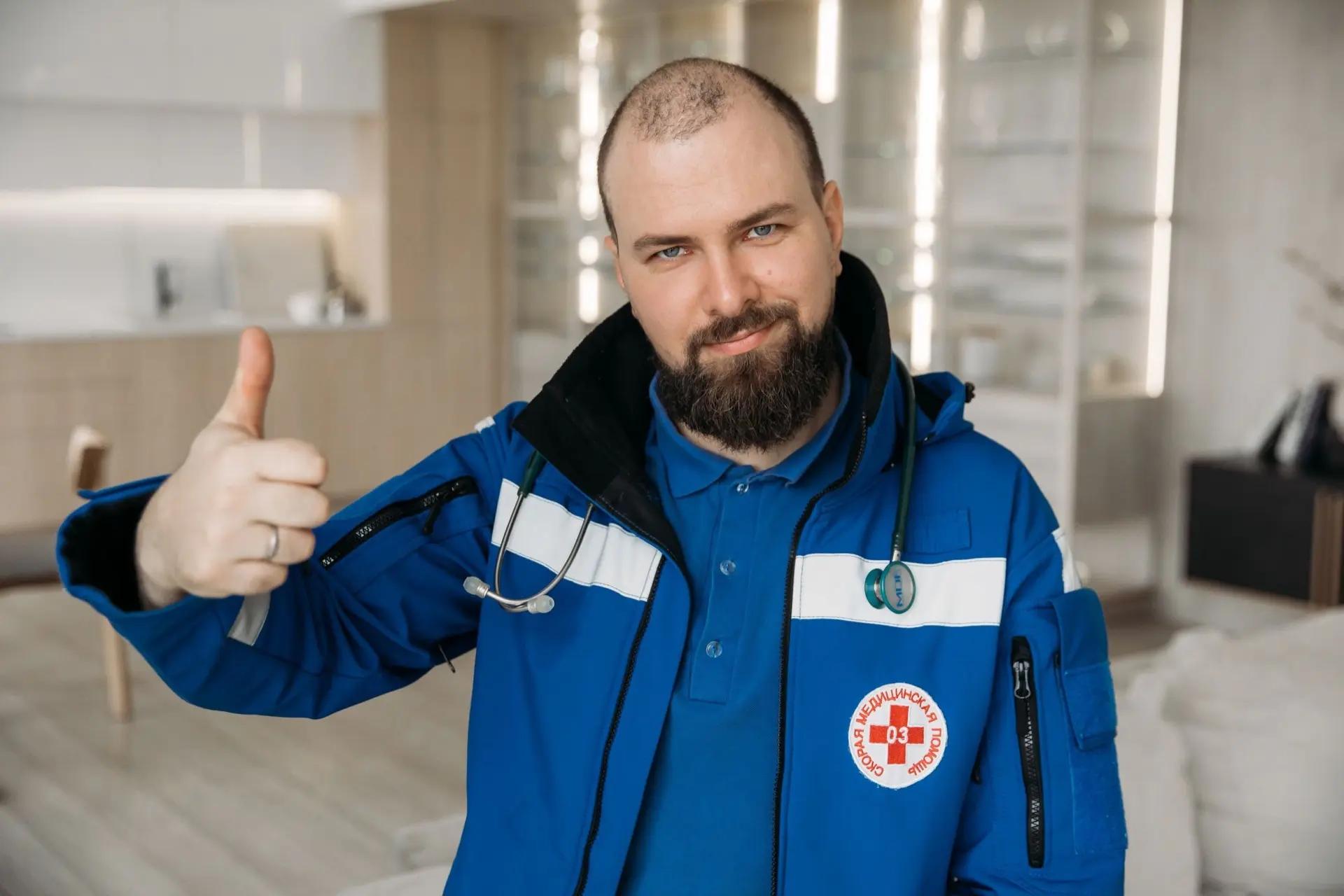 Сегодня день работника скорой медицинской помощи! Поздравляю коллег! Работа на скорой помощи — это п