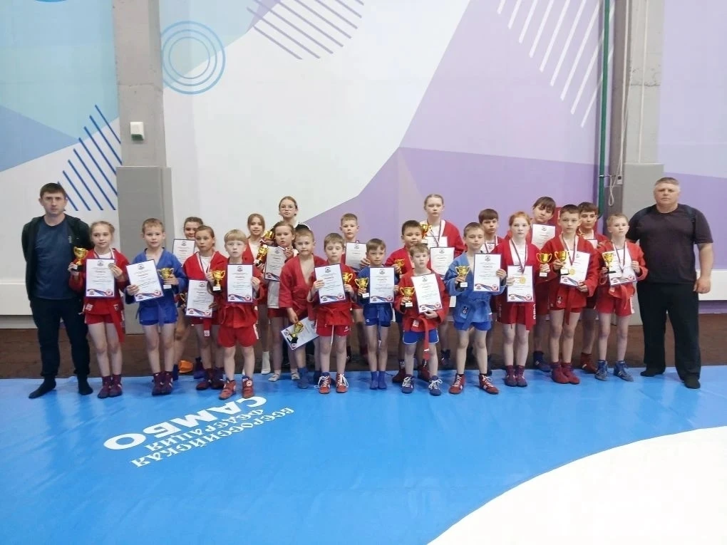 💪В Сибирской академии самбо прошел спортивный праздник — там завершились соревнования,...