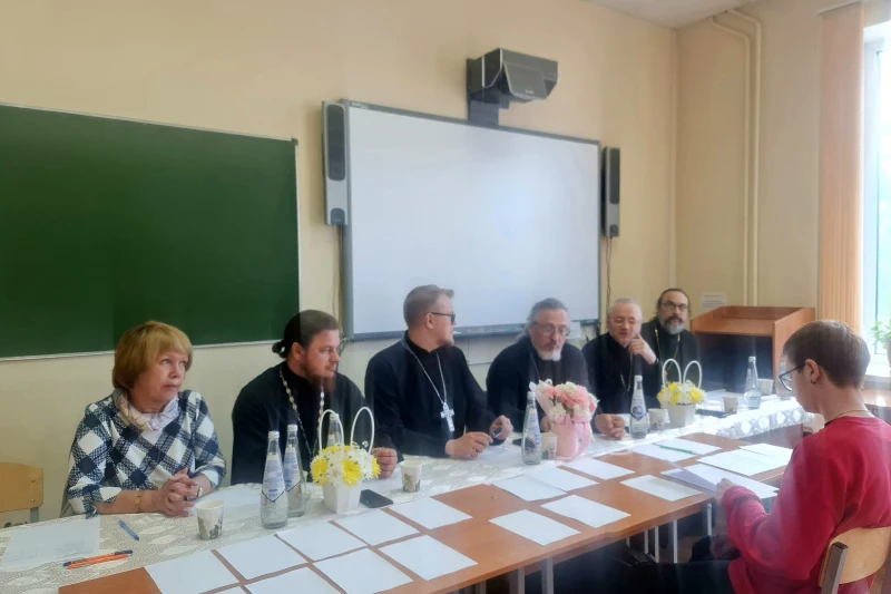 Студенты-теологи УлГПУ сдали государственный экзамен

Несмотря на волнение, выпускники достойно спра