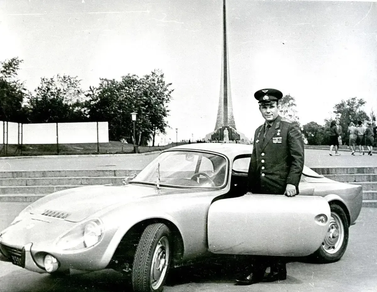 А вы знали, что у Юрия Гагарина был свой спорткар? 🏎
