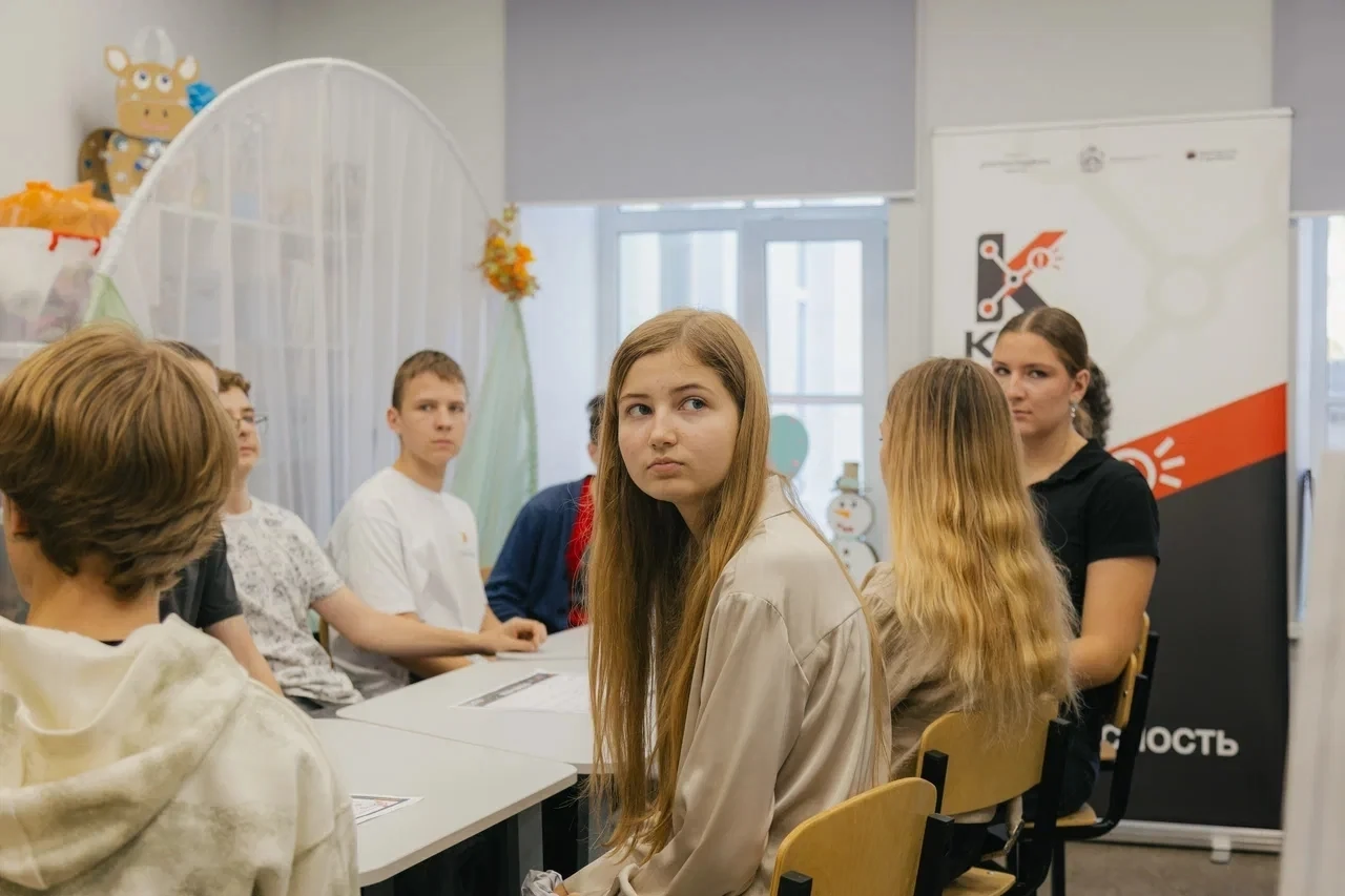 30 сентября в МБУ «Молодежный центр» им. В.Н. Огонькова состоялась квест-игра «Код безо...