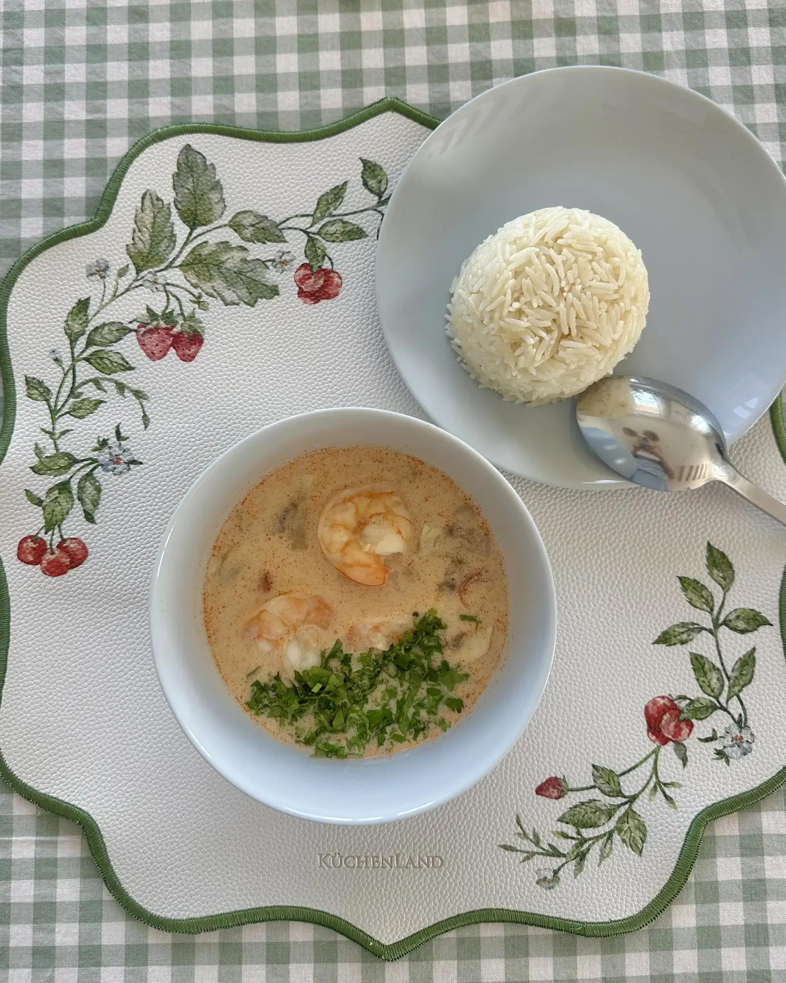 Делюсь рецептом любимого Том-ям🤤

Впереди выходные, побалуйте свою семью новым блюдом, которое полу