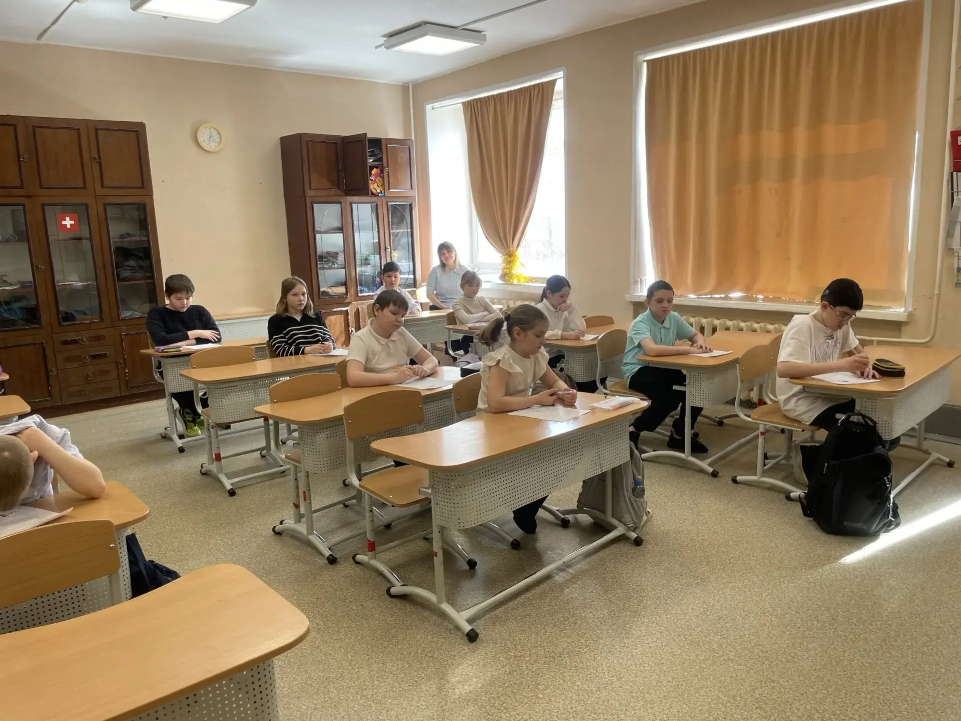 🎉 Логопедический блиц-турнир: эмоции, знания и победы!  📍28 апреля в нашей школе состоялся логопедич