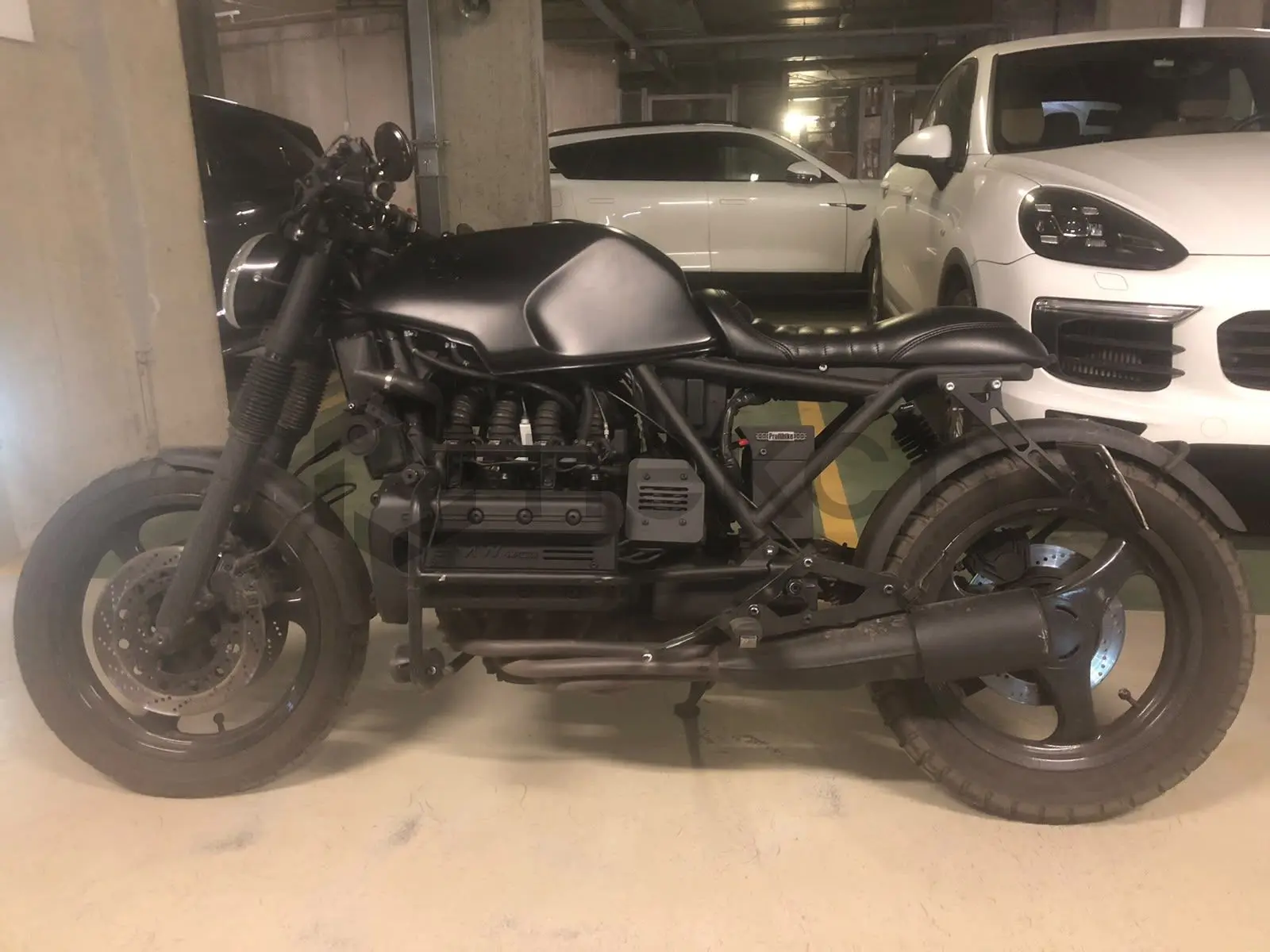 Кастом BMW K1100LT: узаконить то, чего «никогда не было штатным» 🏍️