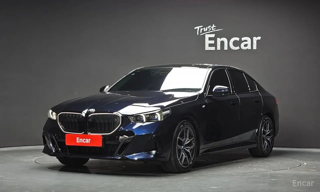 Привезём под заказ BMW 5 520i M Sport.