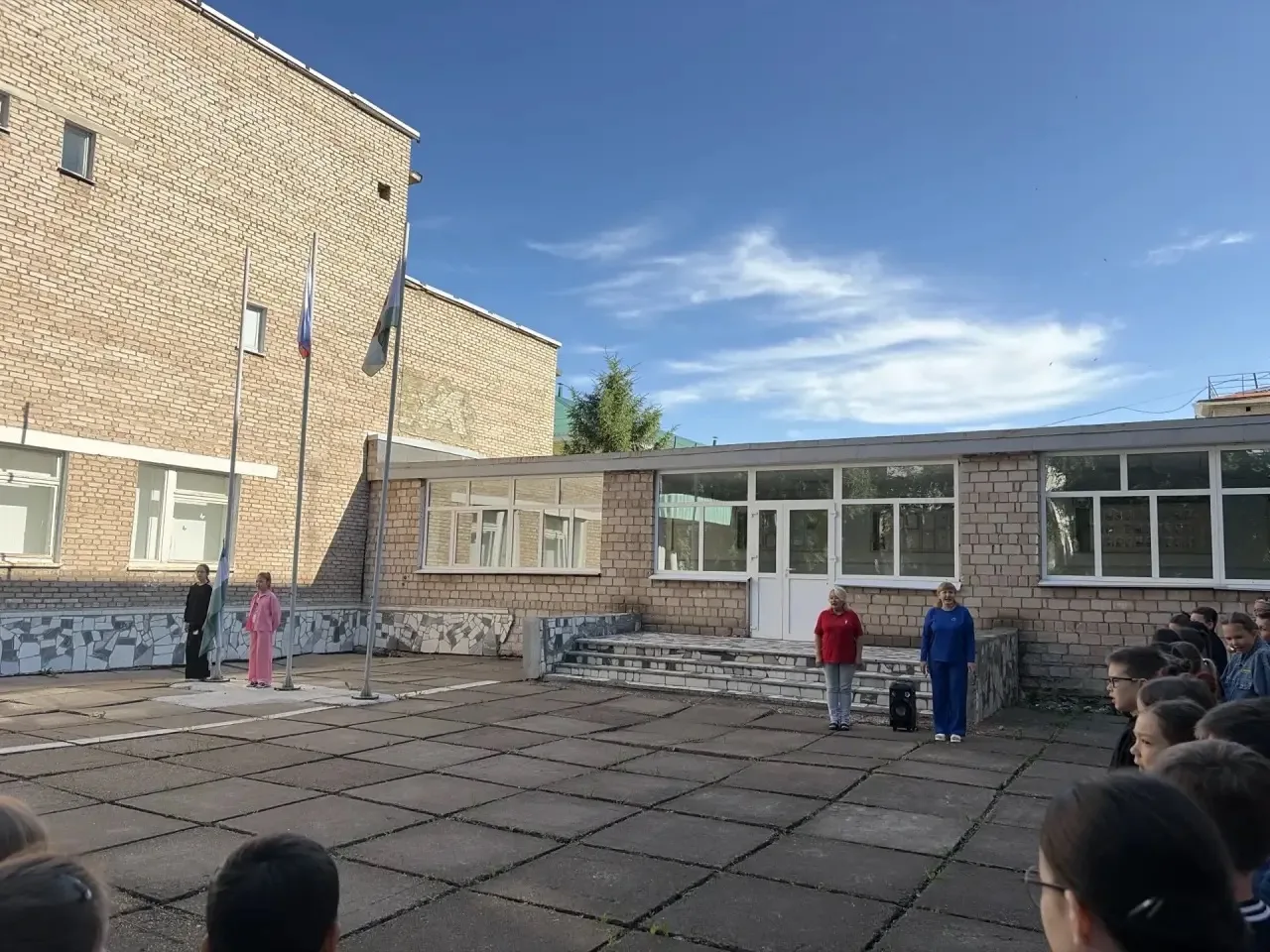 🌞 Такое радостное утро понедельника!

После выходных мы вернулись в лагерь с особым трепетом. Сегод