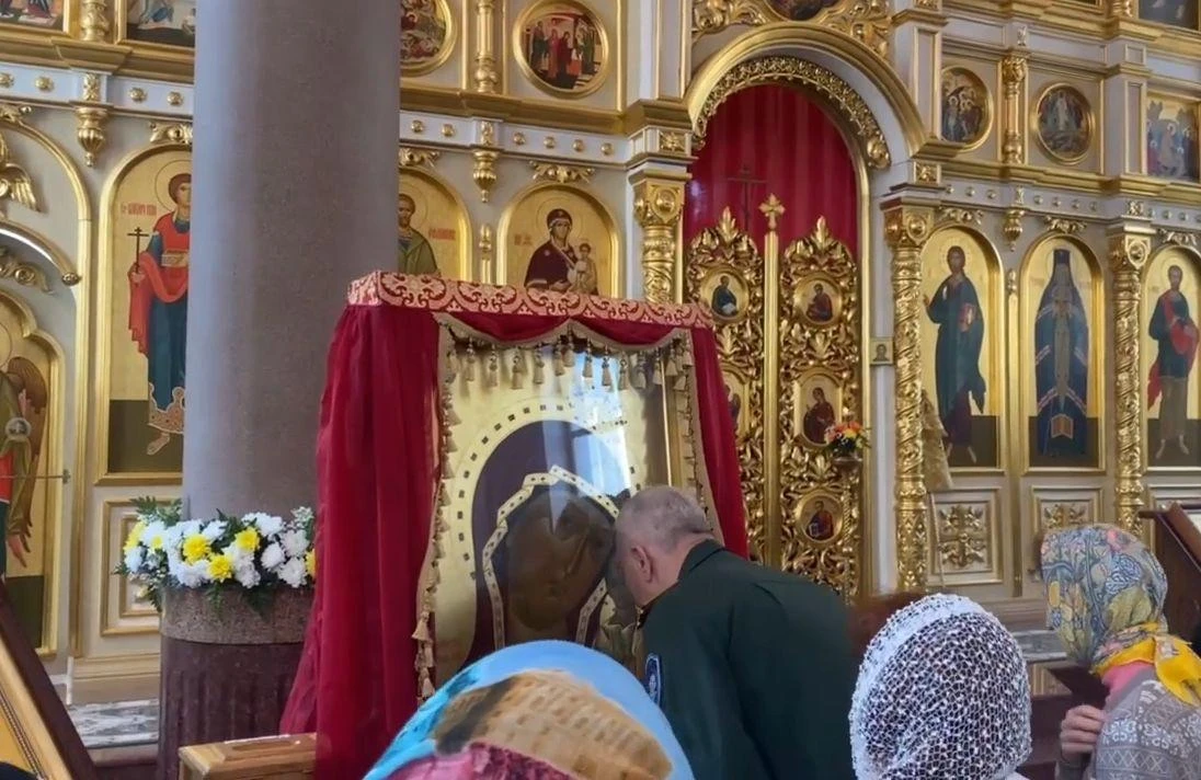 🩺 Святой хирург

В преддверии Дня медика в храме Святителя Луки Крымского в Чите прошел молебен. Вс