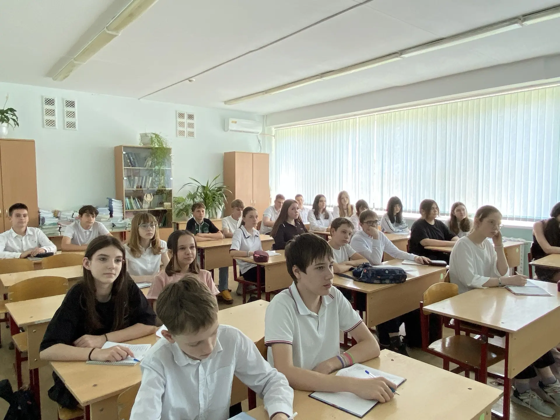 ✨ Классные часы о важном ✨  В школе прошли тематические классные часы по темам: «Жизнь как ценность»