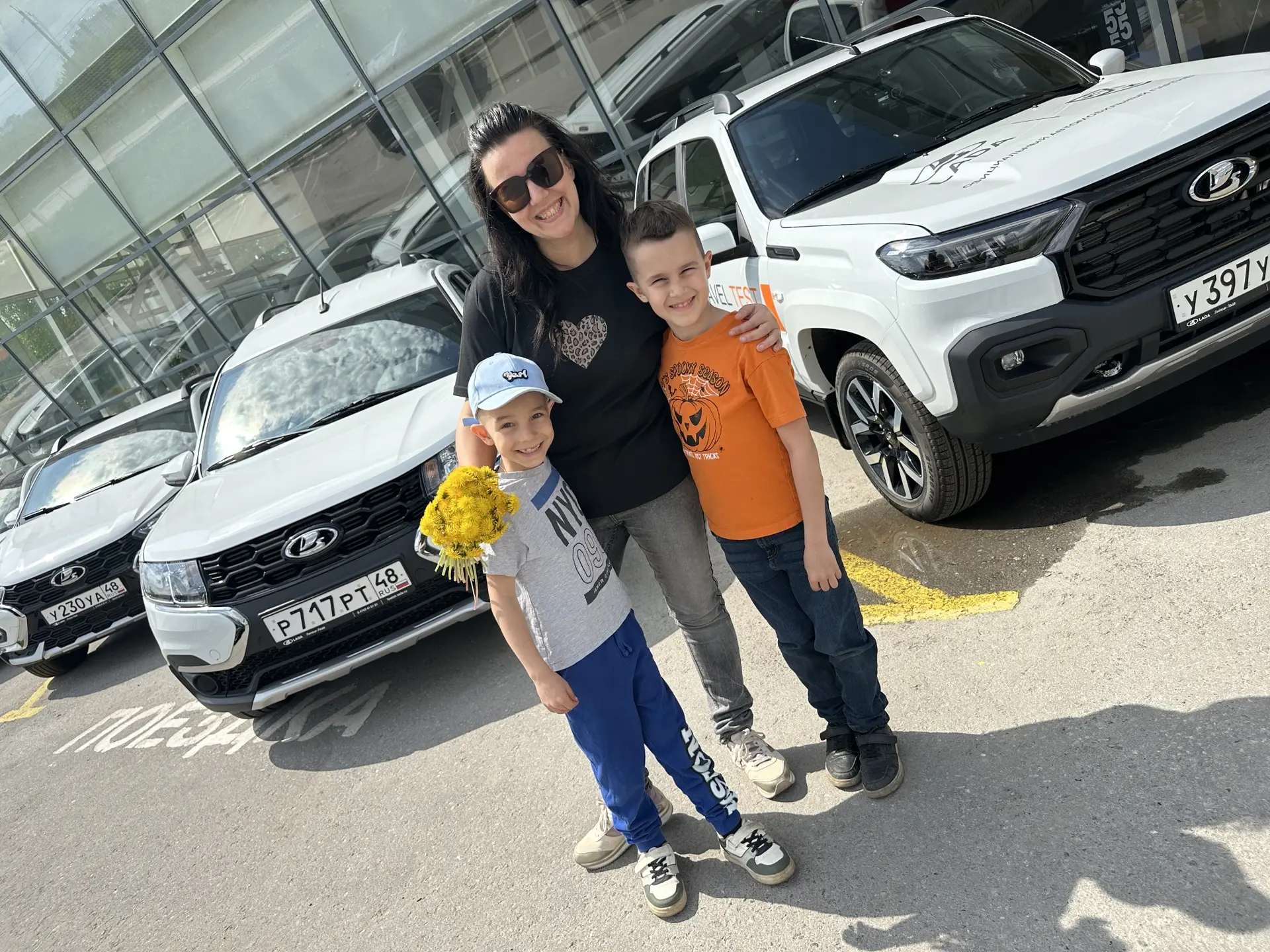 Самые важные пассажиры. С Днём защиты детей! 🧸🚗