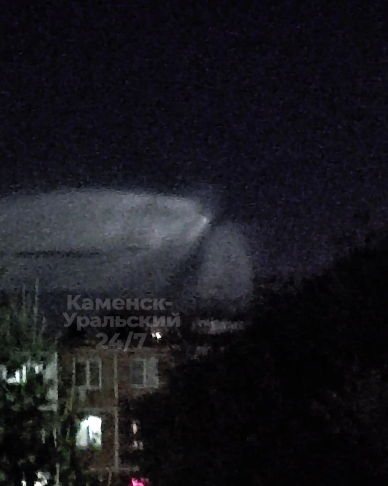 Необычное свечение заметили вечером над Каменском-Уральским